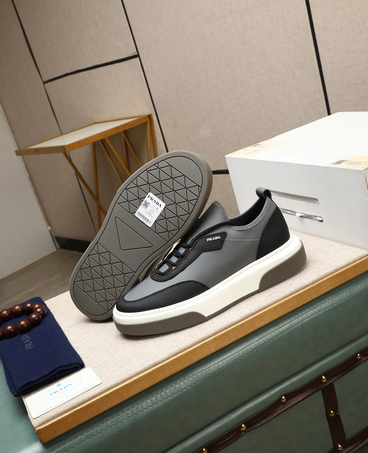 Men's shoes 💰580 [PRADA] Prada - High-end quality original order - Upper: 🔝 silk calfskin, brand canvas cloth, brand metal fasteners - Lining: mesh, foot pads; top-grade cowhide - Outsole: ultra-light TPU foam; molded outsole - Ultra-high quality control·Fine workmanship: highlighted (high-end·luxury·grade) -Size: 38-44 (45 can be customized) Wang